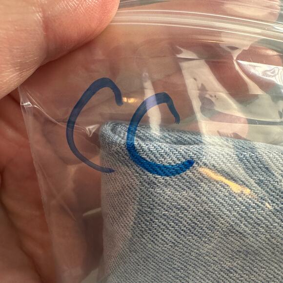 J. Crew Slouchy Boyfriend Jean in Cowboy Wash 32 - Picture 13 of 13